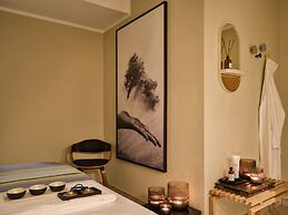 LOEV - VELA Hotel
