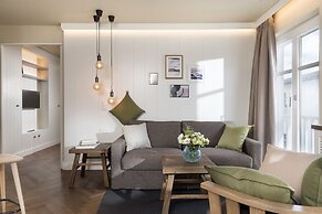 LOEV - VELA Hotel