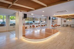 Hotel GHT Oasis Tossa & Spa