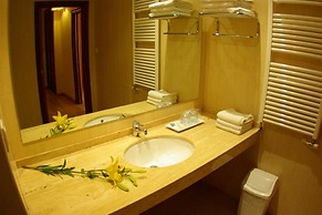 Palacio Arias & Hotel y Apartamentos Arias