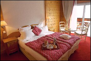 Chalet-Hôtel La Marmotte, La Tapiaz & SPA, The Originals Relais