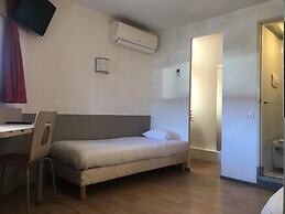 Premiere Classe Avignon Courtine