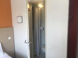 Premiere Classe Avignon Courtine