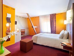 Brit Hotel Chinon le Lion d'Or