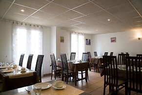 Brit Hotel Chinon le Lion d'Or