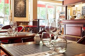 Brit Hotel Chinon le Lion d'Or
