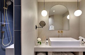 Artemisia Montmartre