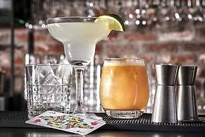 The Playce Hotel & Bar by Happyculture