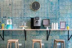 The Playce Hotel & Bar by Happyculture