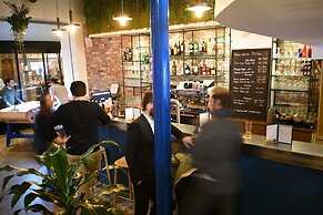 The Playce Hotel & Bar by Happyculture