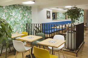 The Playce Hotel & Bar by Happyculture