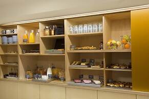 The Playce Hotel & Bar by Happyculture