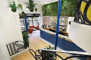 The Playce Hotel & Bar by Happyculture