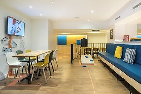 The Playce Hotel & Bar by Happyculture