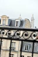 The Playce Hotel & Bar by Happyculture