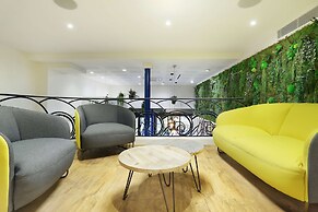 The Playce Hotel & Bar by Happyculture