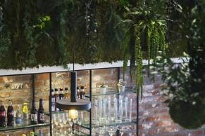 The Playce Hotel & Bar by Happyculture