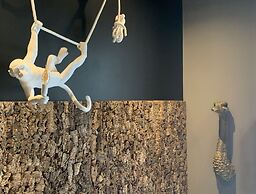 Urban Jungle. Hotel Orléans