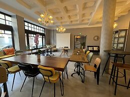 Urban Jungle. Hotel Orléans