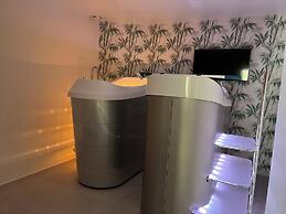 Le Trophée Boutique Hôtel Spa - La Loggia Appart'hôtel