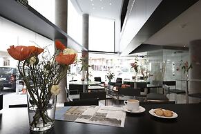 Hotel Madanis