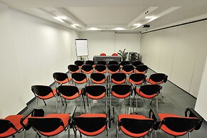 La Meridiana Bleisure Hotel