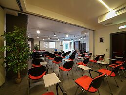 La Meridiana Bleisure Hotel