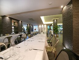 La Meridiana Bleisure Hotel