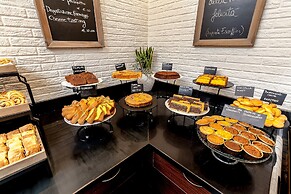 La Meridiana Bleisure Hotel