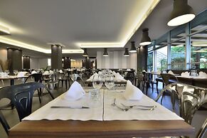 La Meridiana Bleisure Hotel