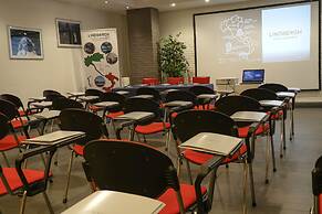 La Meridiana Bleisure Hotel