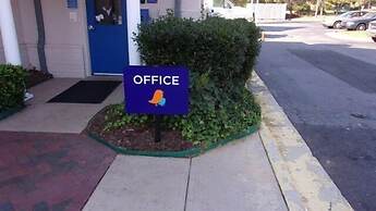 InTown Suites Extended Stay Greensboro NC - Lanada Rd