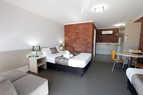 Blue Shades Motel