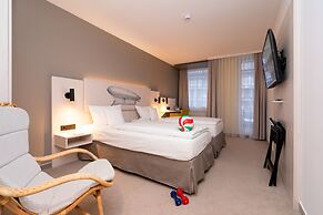 Kongresshotel Potsdam am Templiner See