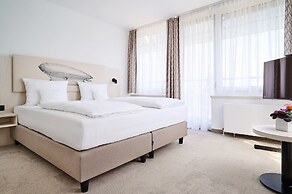 Kongresshotel Potsdam am Templiner See