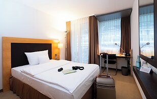 Kongresshotel Potsdam am Templiner See