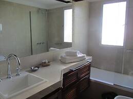 Baie des Anges Apart Hotel & Spa