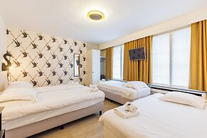 The Black Swan Hotel