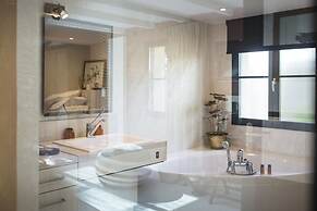 La Mare aux Oiseaux, The Originals Collection