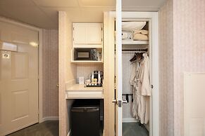 Boardwalk Plaza Hotel