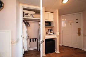 Boardwalk Plaza Hotel