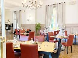 Grand Hôtel de Bourbon-Lancy - Logis - Restaurant et Spa