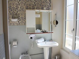 Grand Hôtel de Bourbon-Lancy - Logis - Restaurant et Spa