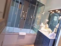 Grand Hôtel de Bourbon-Lancy - Logis - Restaurant et Spa