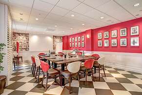 Les Maritonnes Park & Vineyard