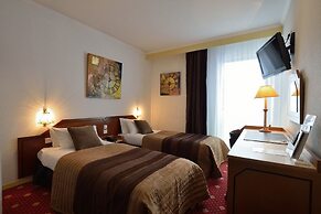 The Originals City, Hôtel du Faucigny, Cluses Ouest
