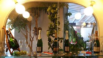 Hotel Le Chantereigne