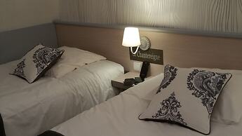 Hotel Le Chantereigne