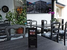 Hotel Le Chantereigne