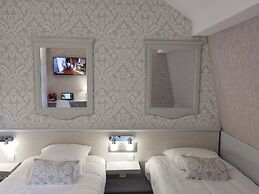 Hotel Le Chantereigne